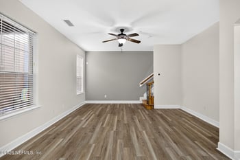 6163 Clearsky Dr, Jacksonville, FL 32258