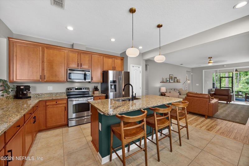 618 Briar View Dr, Orange Park, FL 32065