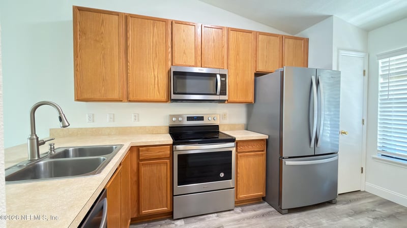 618 Briar Way Ln, St Johns, FL 32259