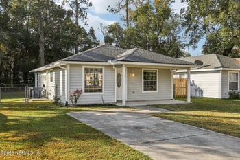 618 W Oliver St, Baldwin, FL 32234