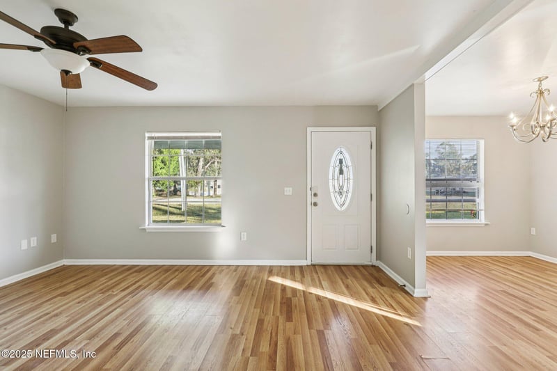 618 W Oliver St, Baldwin, FL 32234