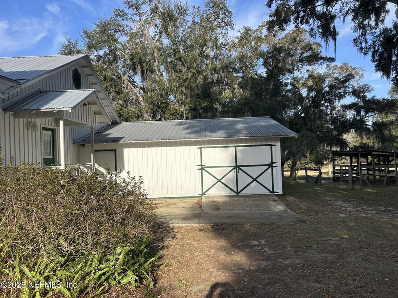6192 County Rd 219, Melrose, FL 32666