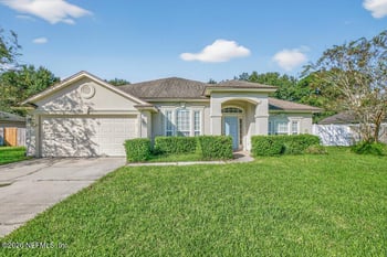 620 Martin Lakes Dr E, Jacksonville, FL 32220