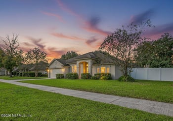 620 Martin Lakes Dr E, Jacksonville, FL 32220