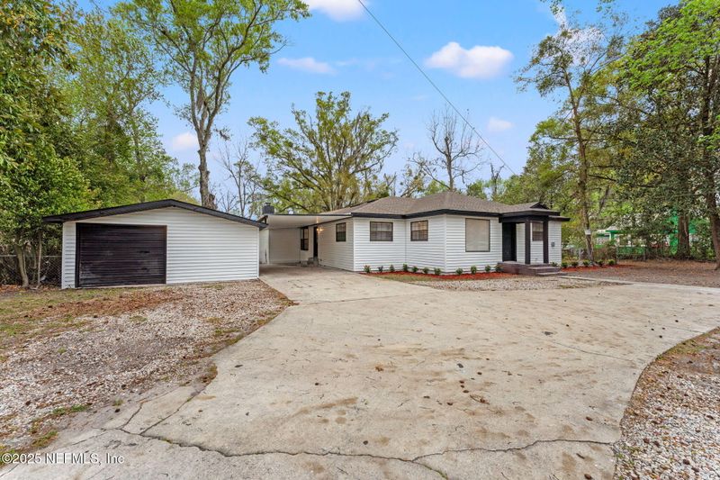 6211 Firestone Rd, Jacksonville, FL 32244