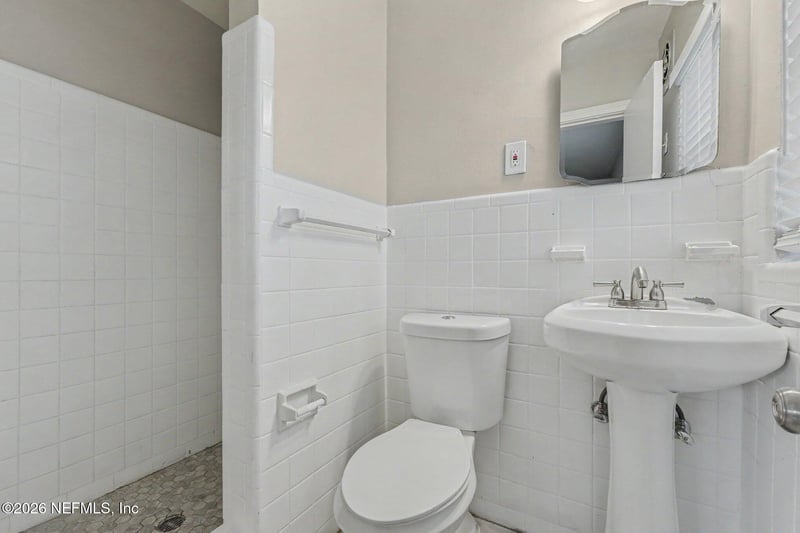 6211 Sage Dr, Jacksonville, FL 32210