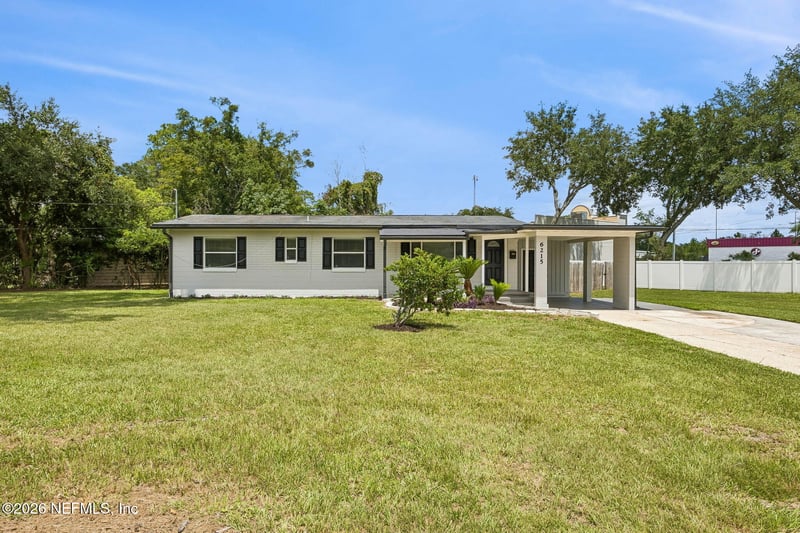 6215 Randia Dr, Jacksonville, FL 32210