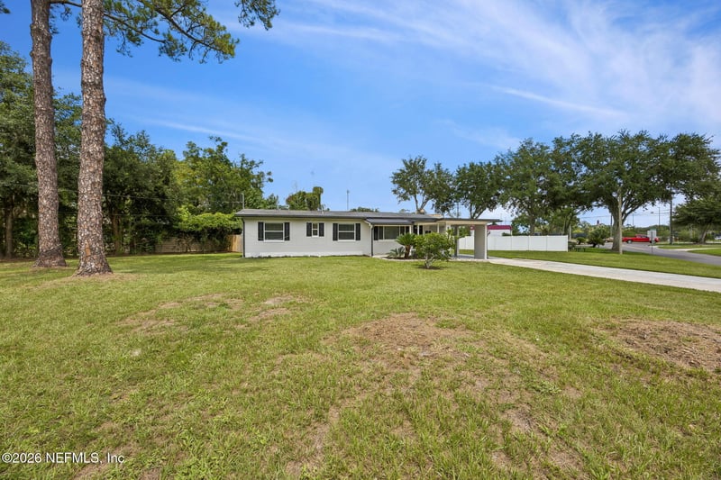 6215 Randia Dr, Jacksonville, FL 32210