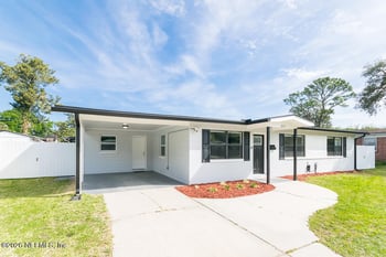 6221 Ashwood Ln, Jacksonville, FL 32277