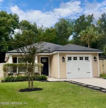 6237 Syringa Ln, Jacksonville, FL 32211