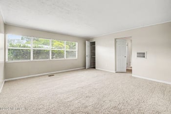 6240 Elise Dr, Jacksonville, FL 32211