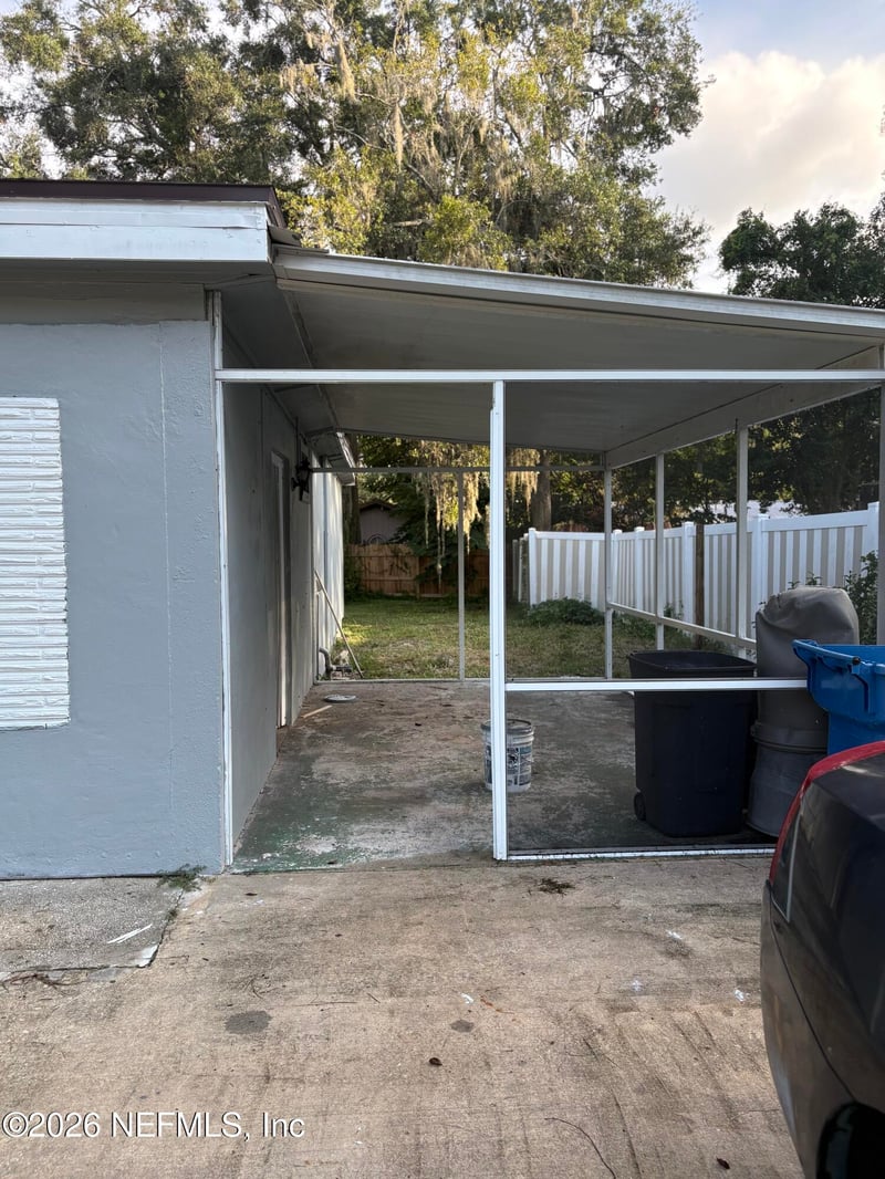 6244 Pine Bluff Dr, Jacksonville, FL 32211