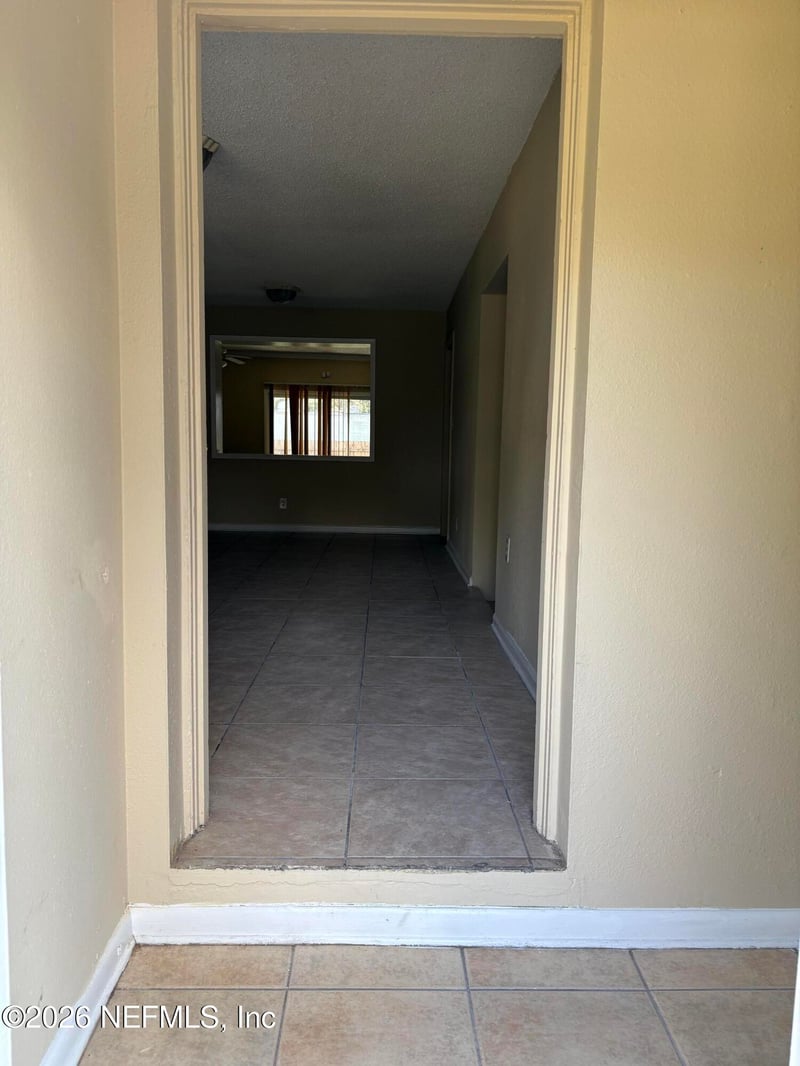 6244 Pine Bluff Dr, Jacksonville, FL 32211