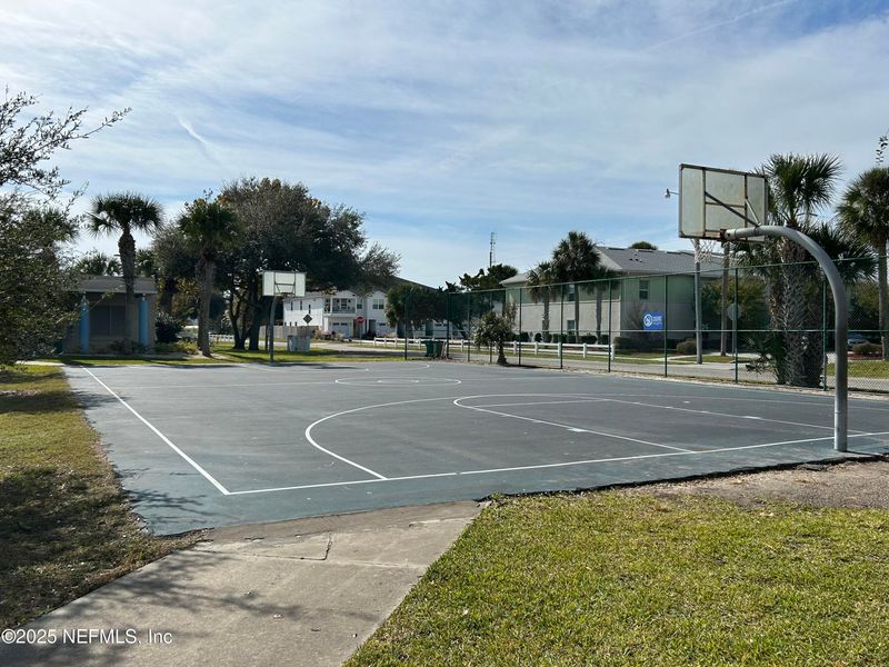 625 4th Ave S, Jacksonville Beach, FL 32250