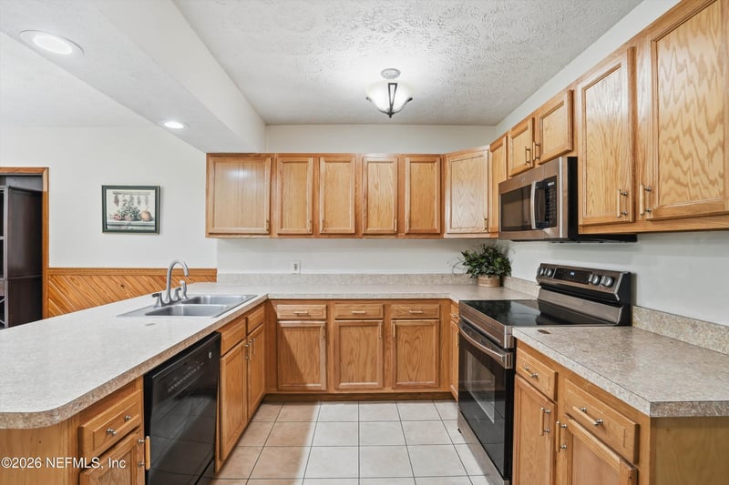 6258 Spring Forest Cir, Jacksonville, FL 32216
