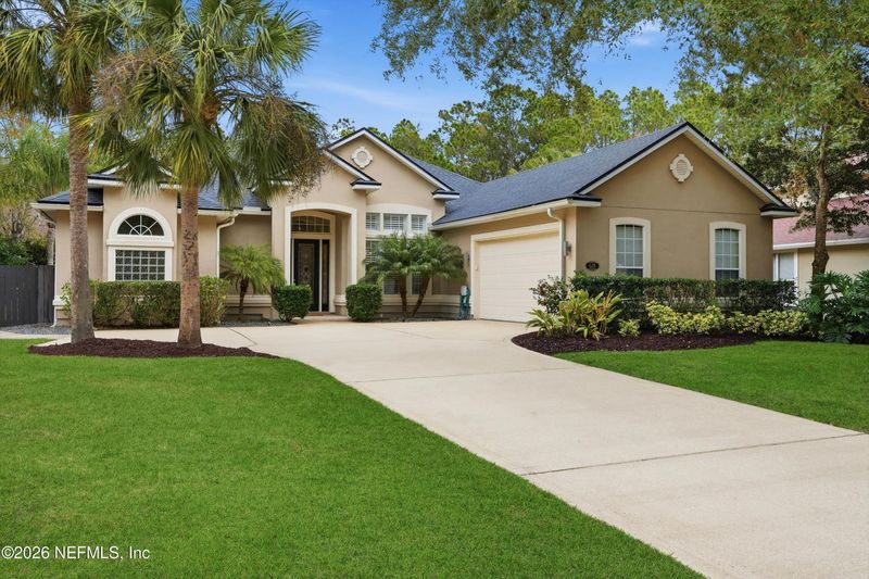628 Pelham Rd, St Johns, FL 32092