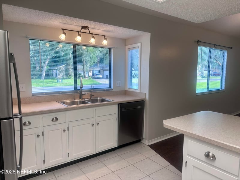 6282 Island Forest Dr, Fleming Island, FL 32003