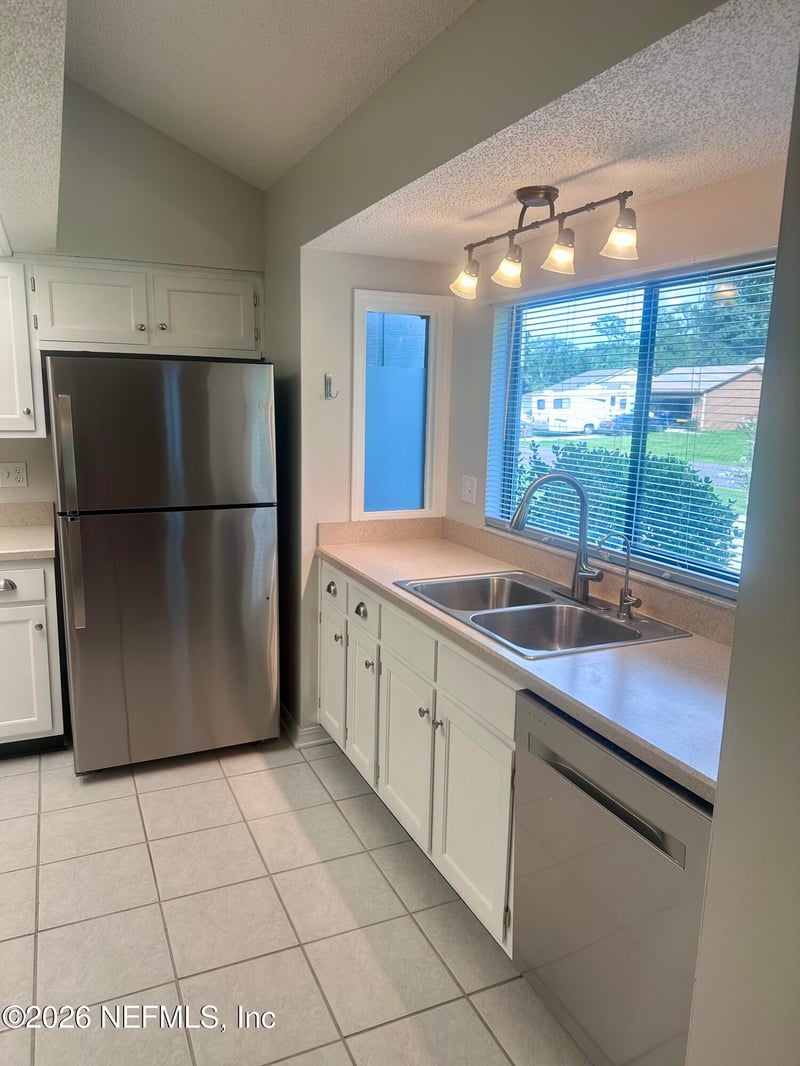 6282 Island Forest Dr, Fleming Island, FL 32003