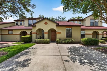 629 Briar Way Ln, St Johns, FL 32259