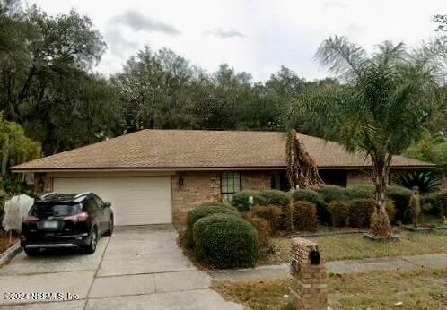 6291 Cranberry Ln E, Jacksonville, FL 32244