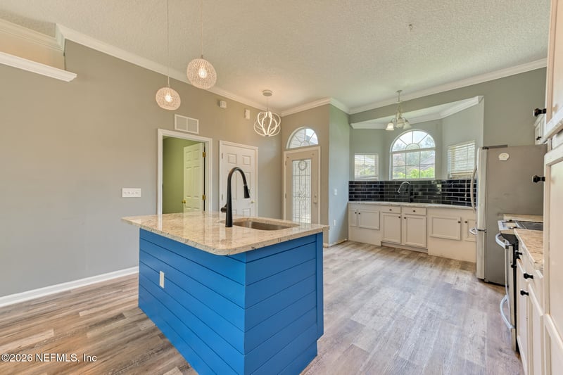 6304 Morse Oaks Cir, Jacksonville, FL 32244