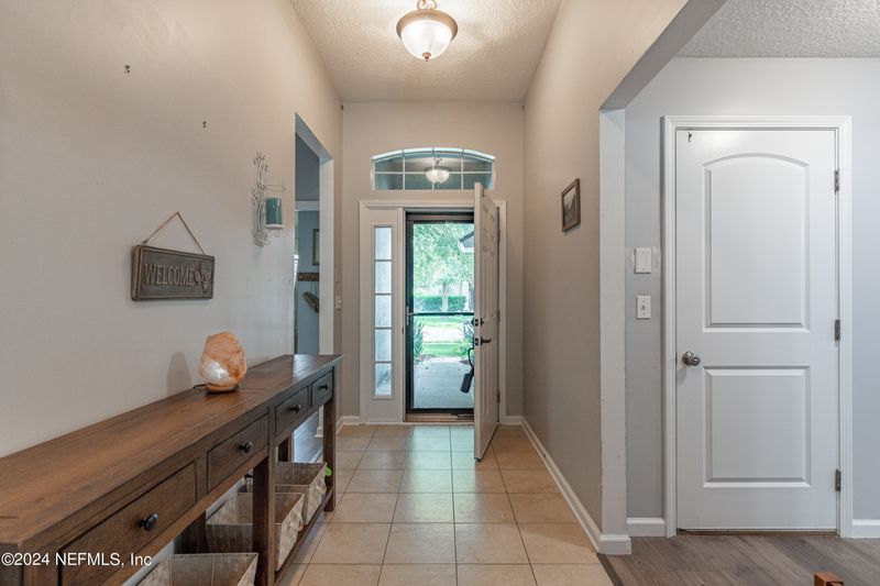 631 Chestwood Chase Dr, Orange Park, FL 32065