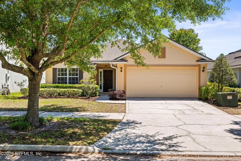 631 Sunny Stroll Dr, Middleburg, FL 32068