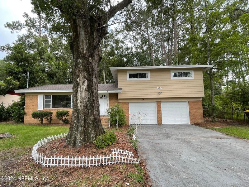 6312 Romilly Dr, Jacksonville, FL 32210