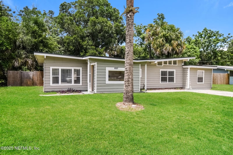 6327 Elise Dr, Jacksonville, FL 32211