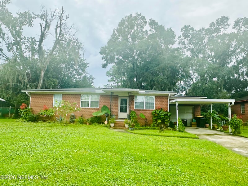 6334 Cherry Laurel Dr, Jacksonville, FL 32210