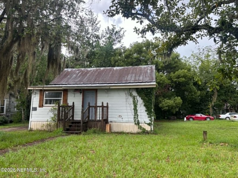 634 N Cherry St, Starke, FL 32091