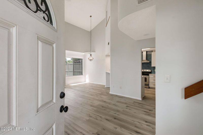 635 Selva Lakes Cir, Atlantic Beach, FL 32233