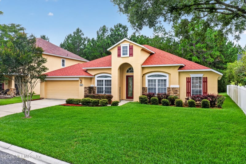 635 Wakeview Dr, Orange Park, FL 32065