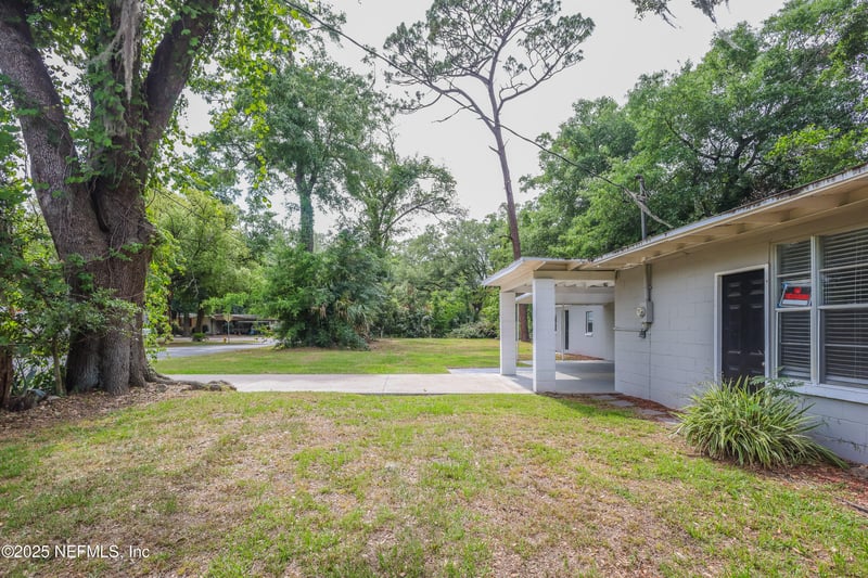 6351 Fabian Dr, Jacksonville, FL 32210