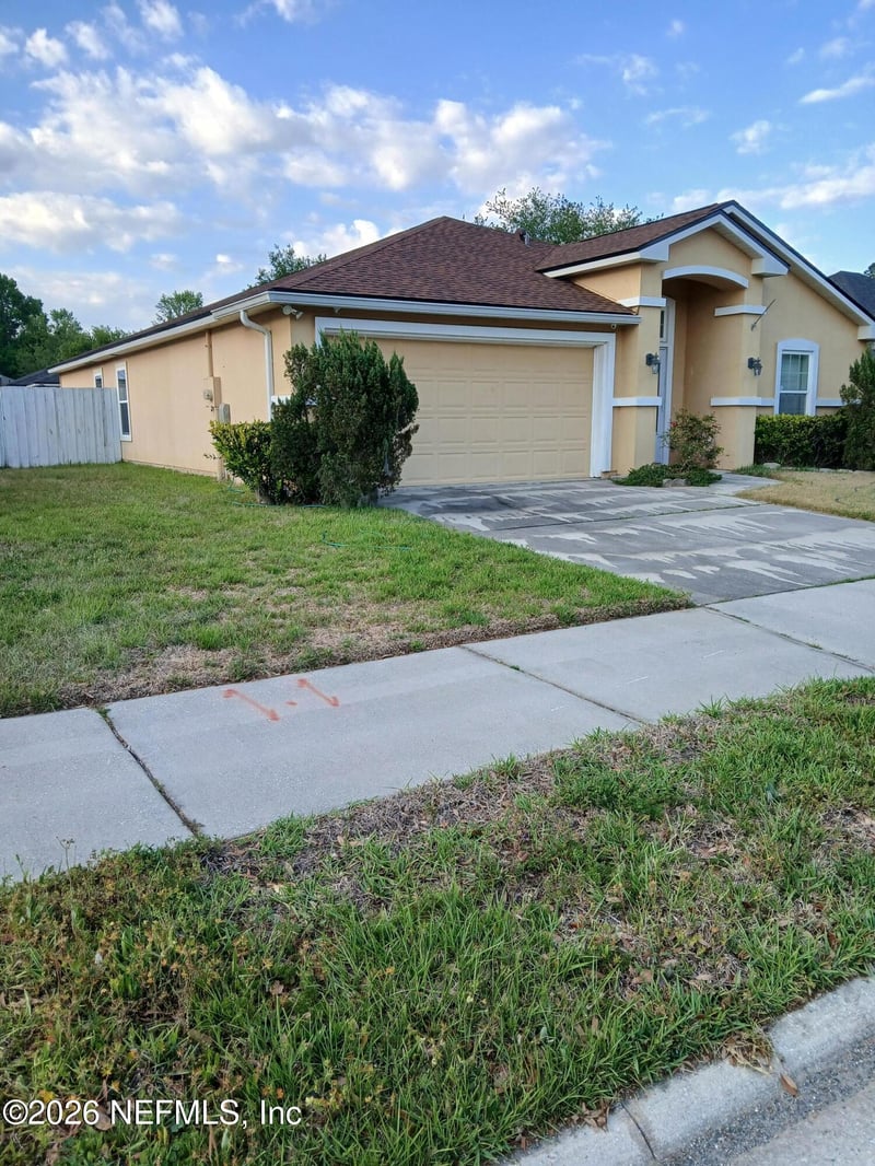 6389 Pinewood Hills Dr, Jacksonville, FL 32218