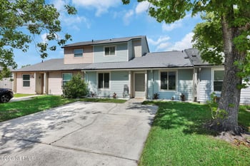 639 Aquatic Dr, Atlantic Beach, FL 32233