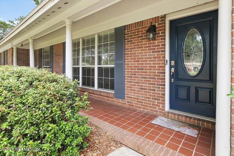 6391 Tintern Cir E, Jacksonville, FL 32244