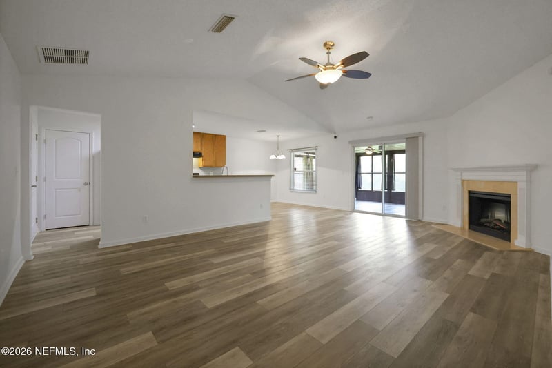6399 Silk Leaf Ln, Jacksonville, FL 32244