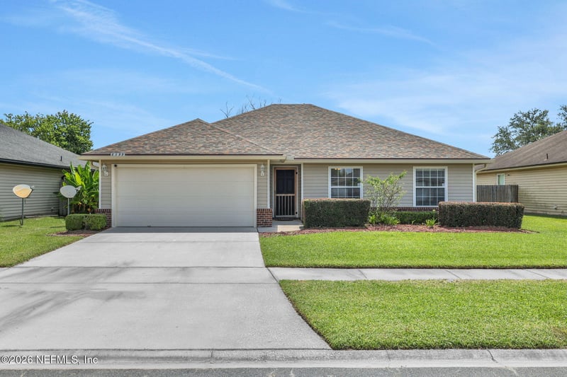 6399 Silk Leaf Ln, Jacksonville, FL 32244