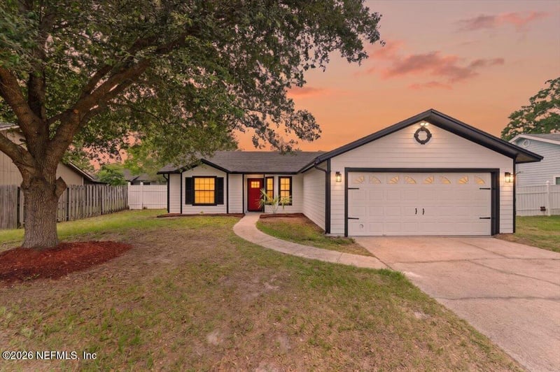 640 Radnor Ln, Jacksonville, FL 32221