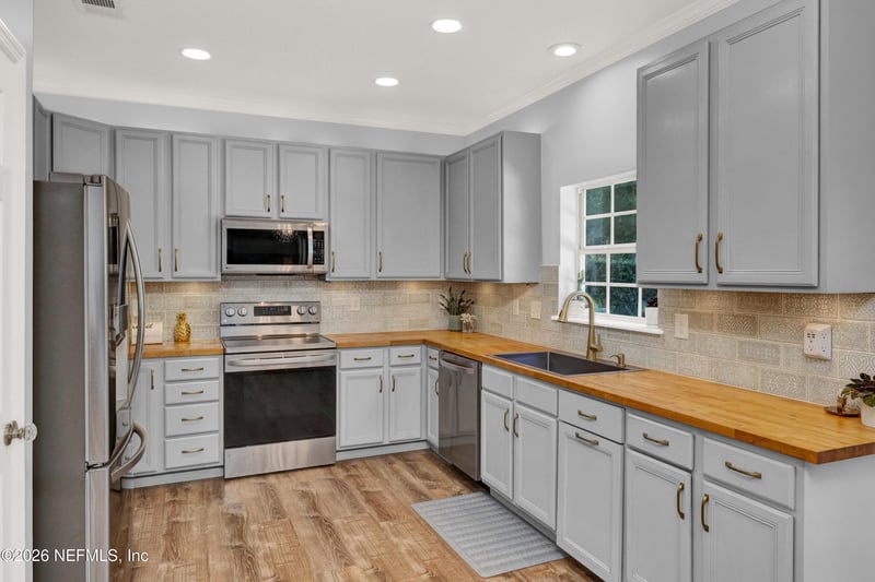 641 Lake Stone Cir, Ponte Vedra Beach, FL 32082