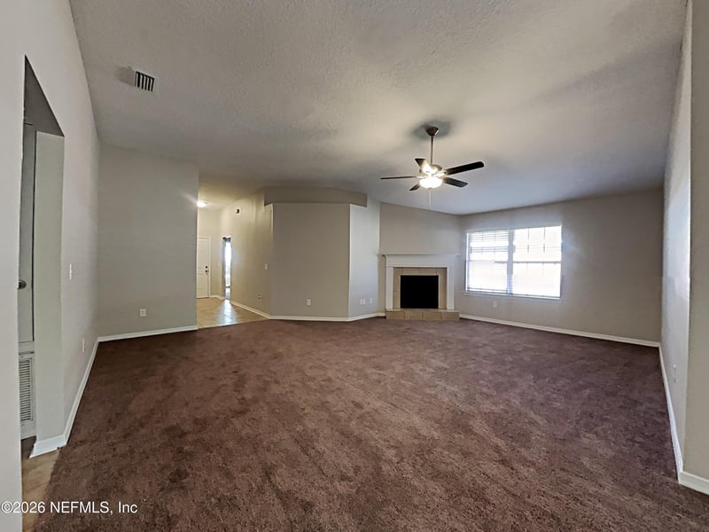 6413 Sarahs View Ct, Jacksonville, FL 32244