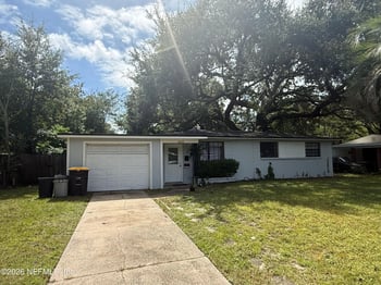 6422 Solandra Dr, Jacksonville, FL 32210
