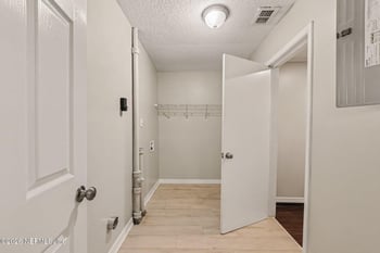 6423 Shetland Rd, Jacksonville, FL 32277