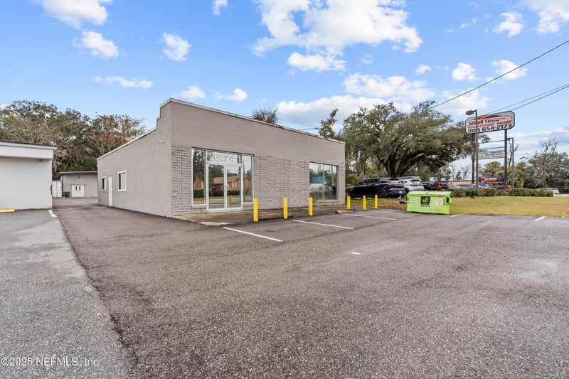 6424 Beach Blvd, Jacksonville, FL 32216