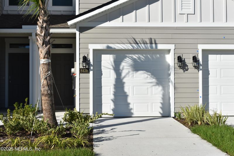 6438 Camphor Laurel Ln, Jacksonville, FL 32219