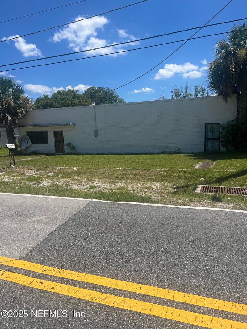6439 Restlawn Dr, Jacksonville, FL 32208