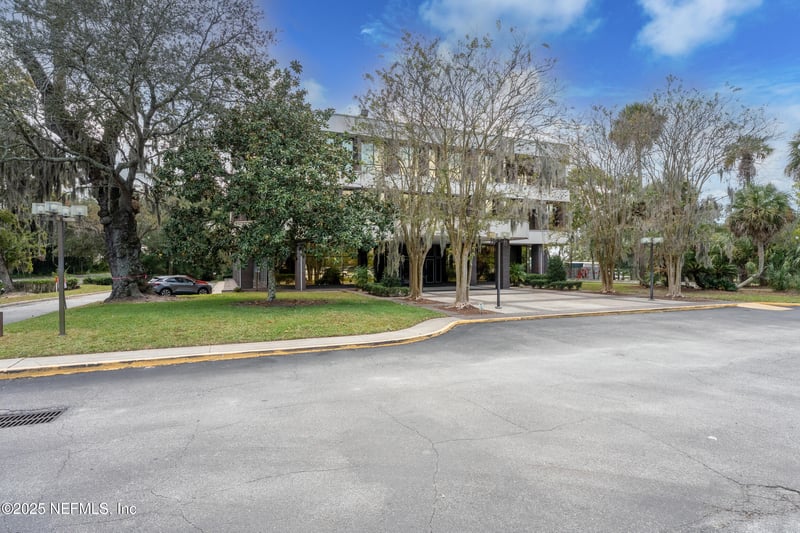 644 Cesery Blvd, Jacksonville, FL 32211