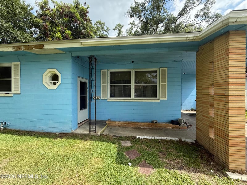 6453 Solandra Dr, Jacksonville, FL 32210