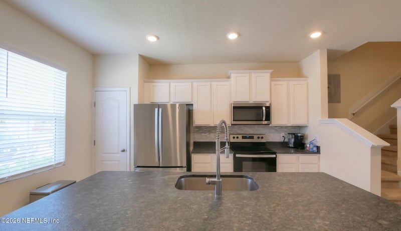 648 Yellow Oaks Ln, Orange Park, FL 32065
